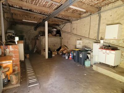 Winegrower\'s House With 135 M2 Living Space, Terrace With Views And Courtyard/garden Of 75 M2.