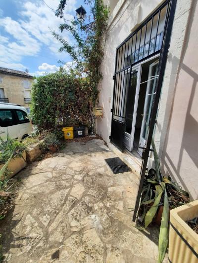 Cute Village House With 63 M2 Of Living Space, Nice Location And A Pretty Terrace.