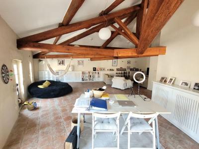 Superb Charming House Renovated With High-end Materials, 230 M2 Of Living Space On 510 M2 Of Enclose