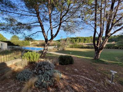 Stone Mas On 2 Hectares In The Heart Of Vineyards, With A Pool And 15 Minutes From The Beach.