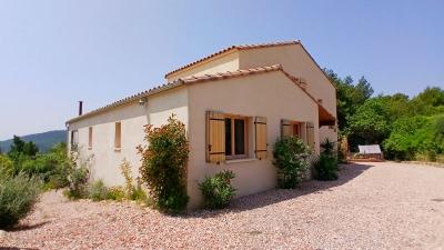 Elegant And Charming Villa With 145 M2 Of Living Space On A 1675 M2 Landscaped Plot With Exceptional