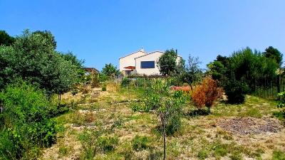 Elegant And Charming Villa With 145 M2 Of Living Space On A 1675 M2 Landscaped Plot With Exceptional
