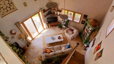 Elegant And Charming Villa With 145 M2 Of Living Space On A 1675 M2 Landscaped Plot With Exceptional