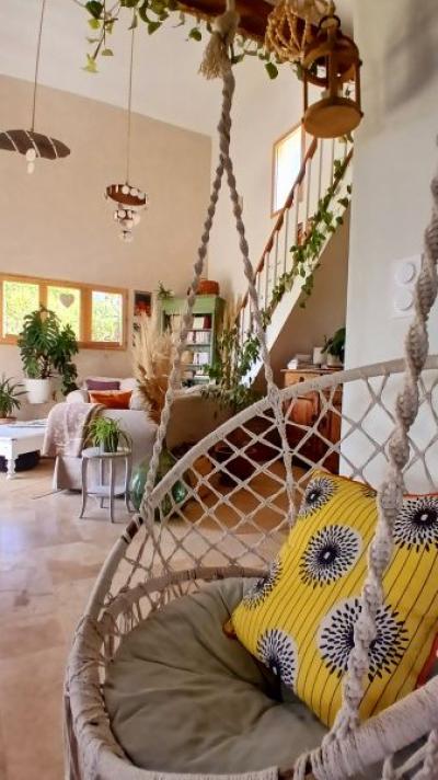 Elegant And Charming Villa With 145 M2 Of Living Space On A 1675 M2 Landscaped Plot With Exceptional
