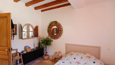 Elegant And Charming Villa With 145 M2 Of Living Space On A 1675 M2 Landscaped Plot With Exceptional