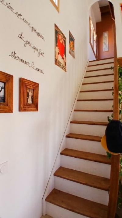 Elegant And Charming Villa With 145 M2 Of Living Space On A 1675 M2 Landscaped Plot With Exceptional