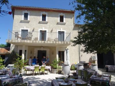 Charming Winegrowers House With A Gite, All Together 340 M2 Of Living Space, Sunny Courtyard And Poo