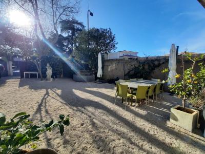 Charming Winegrowers House With A Gite, All Together 340 M2 Of Living Space, Sunny Courtyard And Poo