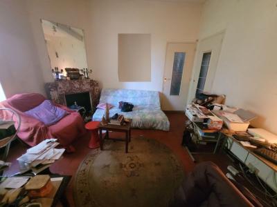 Old Character House To Renovate With 155 M2 Of Living Space Plus Separate Flat On 885 M2 Of Building