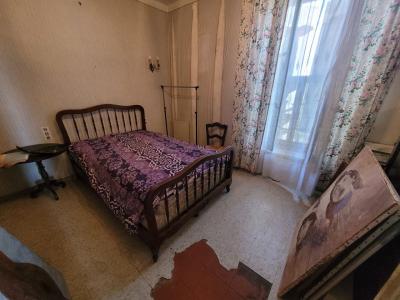 Old Character House To Renovate With 155 M2 Living Space Plus Separate Flat On 2095 M2 Of Building L