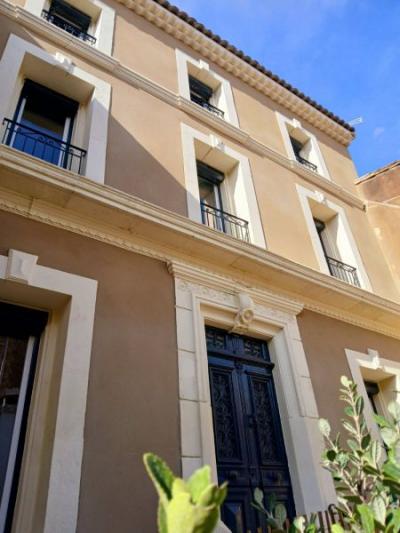Splendid 18th Century Maison De Maitre With 4 Bedrooms, Vast Garage, Courtyard And Terrace. A Refine