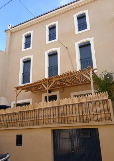 Splendid 18th Century Maison De Maitre With 4 Bedrooms, Vast Garage, Courtyard And Terrace. A Refine