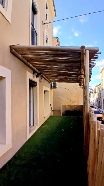 Splendid 18th Century Maison De Maitre With 4 Bedrooms, Vast Garage, Courtyard And Terrace. A Refine