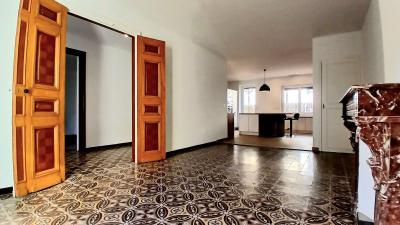 Splendid 18th Century Maison De Maitre With 4 Bedrooms, Vast Garage, Courtyard And Terrace. A Refine