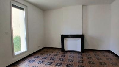 Splendid 18th Century Maison De Maitre With 4 Bedrooms, Vast Garage, Courtyard And Terrace. A Refine