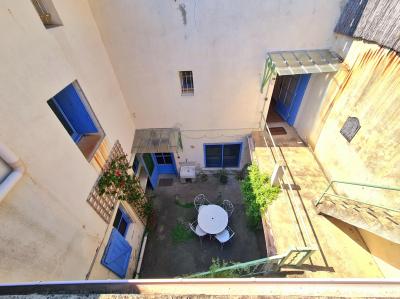 Charming And Spacious House With 6 Bedrooms, Courtyard, Annexes And Terrace