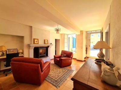 Charming And Spacious House With 6 Bedrooms, Courtyard, Annexes And Terrace