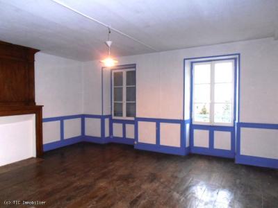 &#8364;86000 - Townhouse In One Of The Most Sought After Villages. Business Potential.