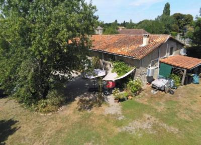 &#8364;144450 - Comfortable, Pretty 3 Bedroom Village House With Enclosed Gardens