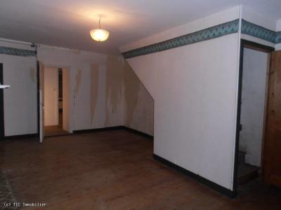 &#8364;86000 - Townhouse In One Of The Most Sought After Villages. Business Potential.