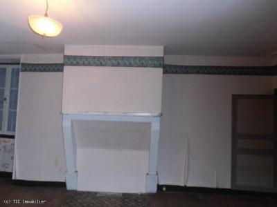 &#8364;86000 - Townhouse In One Of The Most Sought After Villages. Business Potential.