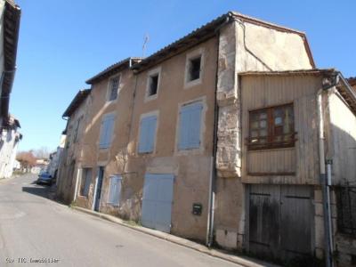 &#8364;86000 - Townhouse In One Of The Most Sought After Villages. Business Potential.