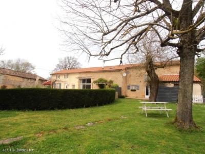 &#8364;303190 - Beautiful Detached Property With A Gite And A Hectare Of Land