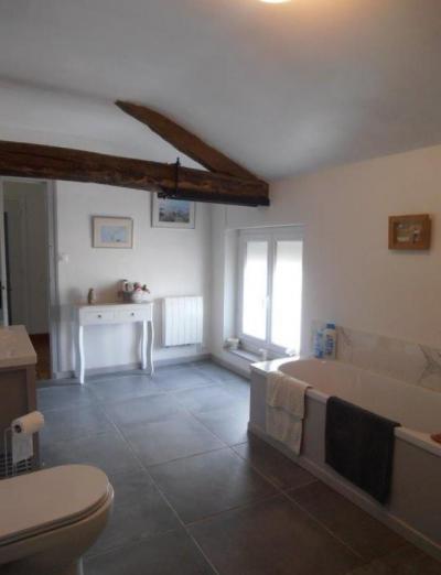 &#8364;223400 - Renovated 3 Bedroomed Stone Property