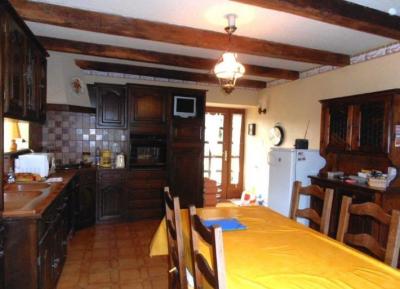 &#8364;336800 - Detached Stone Property With A Beautiful Garden