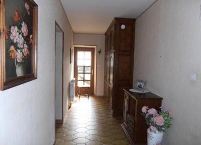 &#8364;336800 - Detached Stone Property With A Beautiful Garden