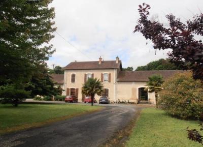 €347300 - Former Railway Station In One Of The Most Beautiful Villages In The Charente