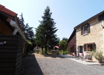 &#8364;249950 - Beautiful Detached Renovated Barn Near Nanteuil-en-vallee