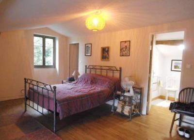 &#8364;164800 - Lovely Detached 2 Bedroomed Character Property With A Mature Garden