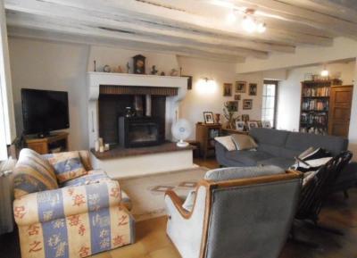 &#8364;164800 - Lovely Detached 2 Bedroomed Character Property With A Mature Garden