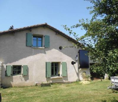 &#8364;164800 - Lovely Detached 2 Bedroomed Character Property With A Mature Garden