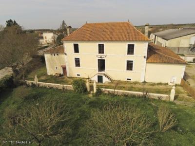 &#8364;199950 - Open Views : Detached \"maison De Maitre\" With Large Garden And Outbuildings