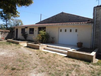 &#8364;350000 - Superb Detached Property With Pool And Gite