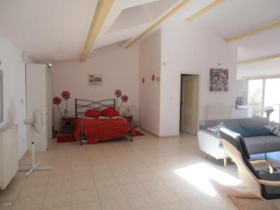 &#8364;350000 - Superb Detached Property With Pool And Gite