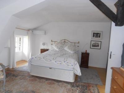 &#8364;159500 - Pretty 4 Bedroomed Cottage Near Civray