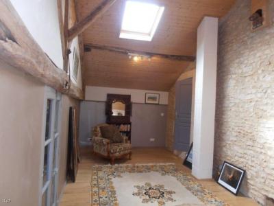 &#8364;159500 - Pretty 4 Bedroomed Cottage Near Civray