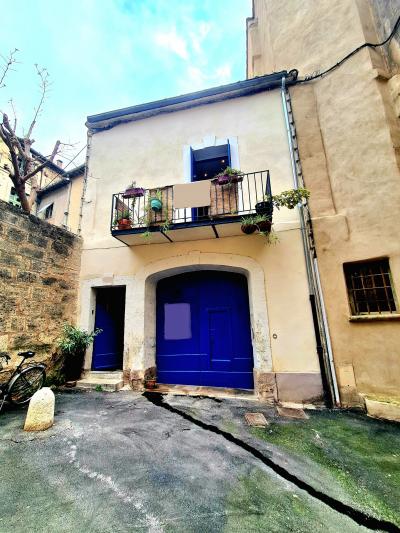 Charming Town House, Fully Renovated, With 2 Bedrooms And A Large Garage In The Heart Of The Histori