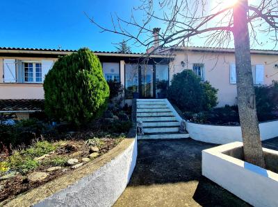 Pleasant Villa With 153 M2 Plus Independent Gite On A 1920 M2 Plot With Pool And Stunning Views