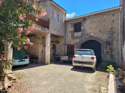 Former Wine-growing Estate With 135 M2 Living Space, Garage, Barn, Terrace, Courtyard And Garden Of