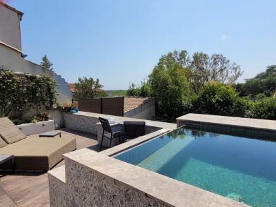 Authentic Stone Barn With 150 M2 Of Living Space, Renovated With Charm And High-end Amenities.