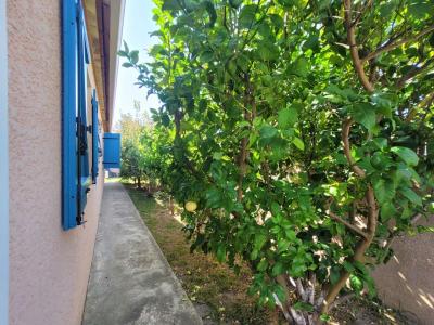 Single-storey Villa With 125 M2 Of Living Space On 579 M2 Of Land With Swimming Pool, Near Pezenas.