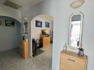 Single-storey Villa With 125 M2 Of Living Space On 579 M2 Of Land With Swimming Pool, Near Pezenas.
