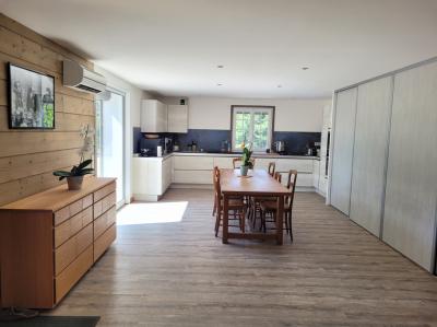 Charming Renovated Villa With Independent Studio And Rental Potential, 5990 M2 Of Land With Swimming