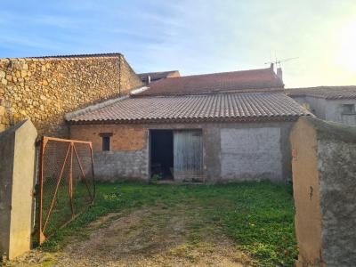 Bourgeoise House And Independent Gite With Large Wine Cellar, Courtyards And Garden.