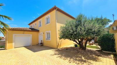 Beautiful Provencal Style Villa With 5 Bedrooms On A 718 M2 Plot With Several Terraces And Pool, In 