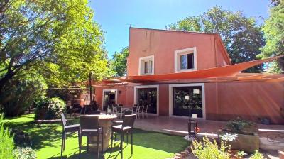 Stunning 18th Century Property With 348 M2 Of Living Space On A 3899 M2 Landscaped Park With Pool An